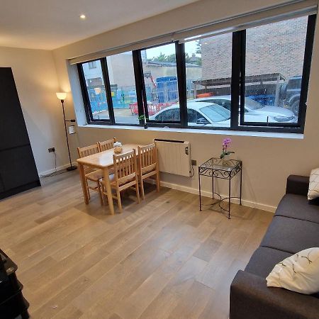 Dream Apartment Finchley 4 Min Walk To The Train Hendon Eksteriør bilde